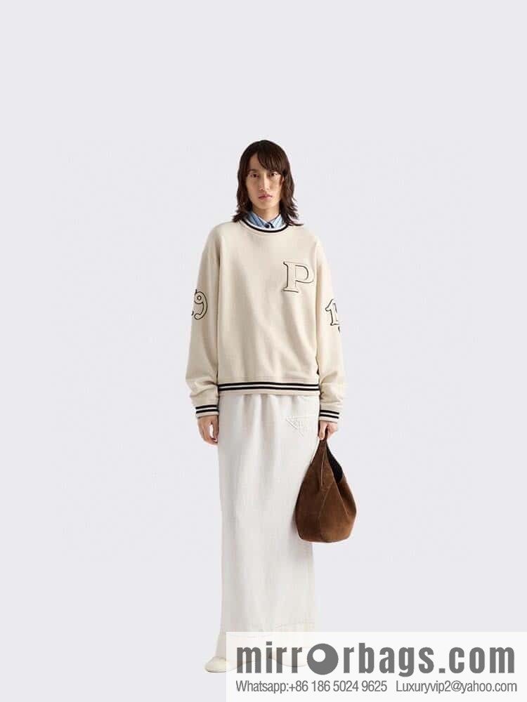 PRADA 🎉 Suede Cleo 🎉 1 BC 181 New oversized messenger bag