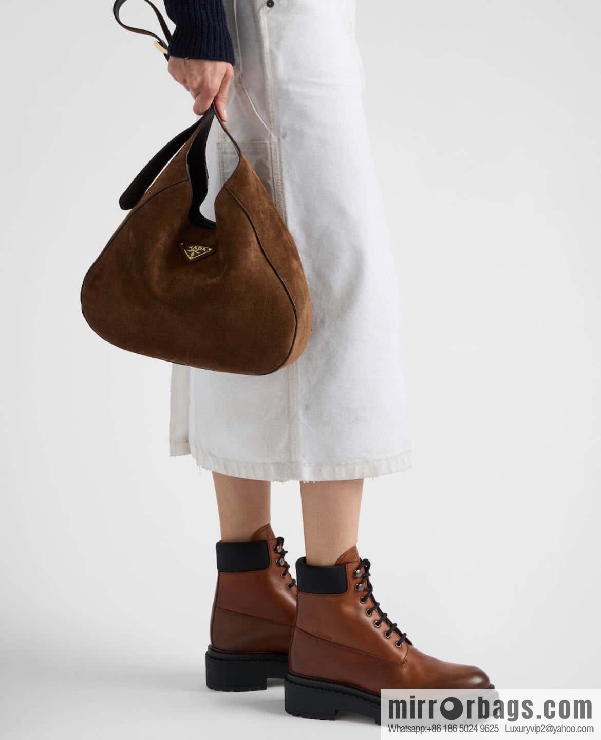 PRADA 🎉 Suede Cleo 🎉 1 BC 181 New oversized messenger bag