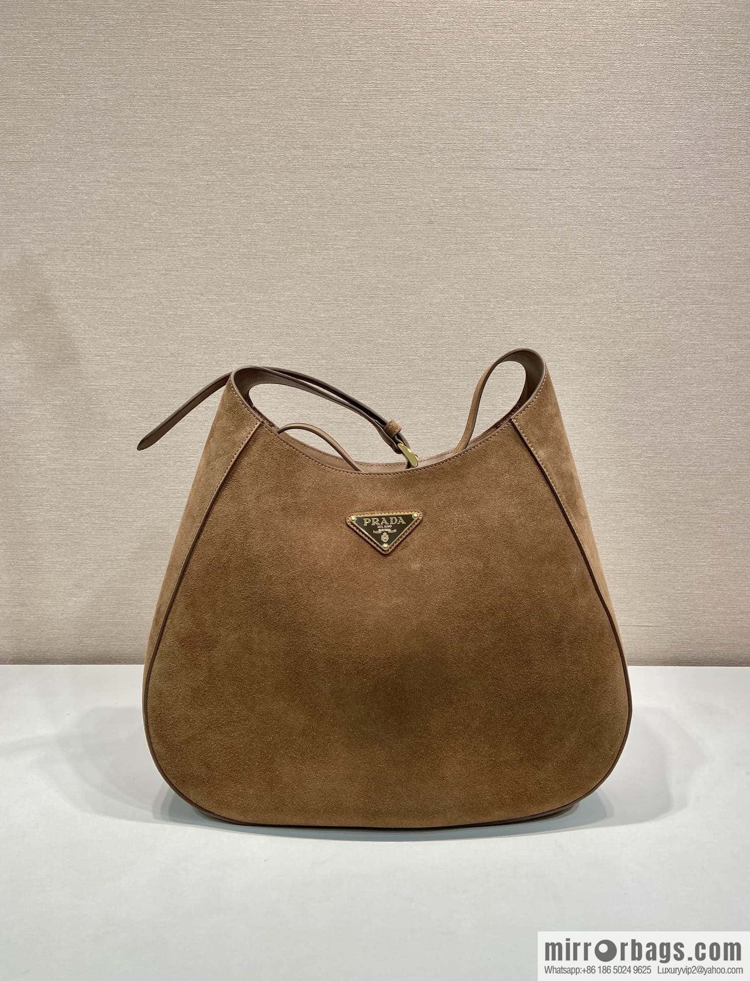 PRADA 🎉 Suede Cleo 🎉 1 BC 181 New oversized messenger bag