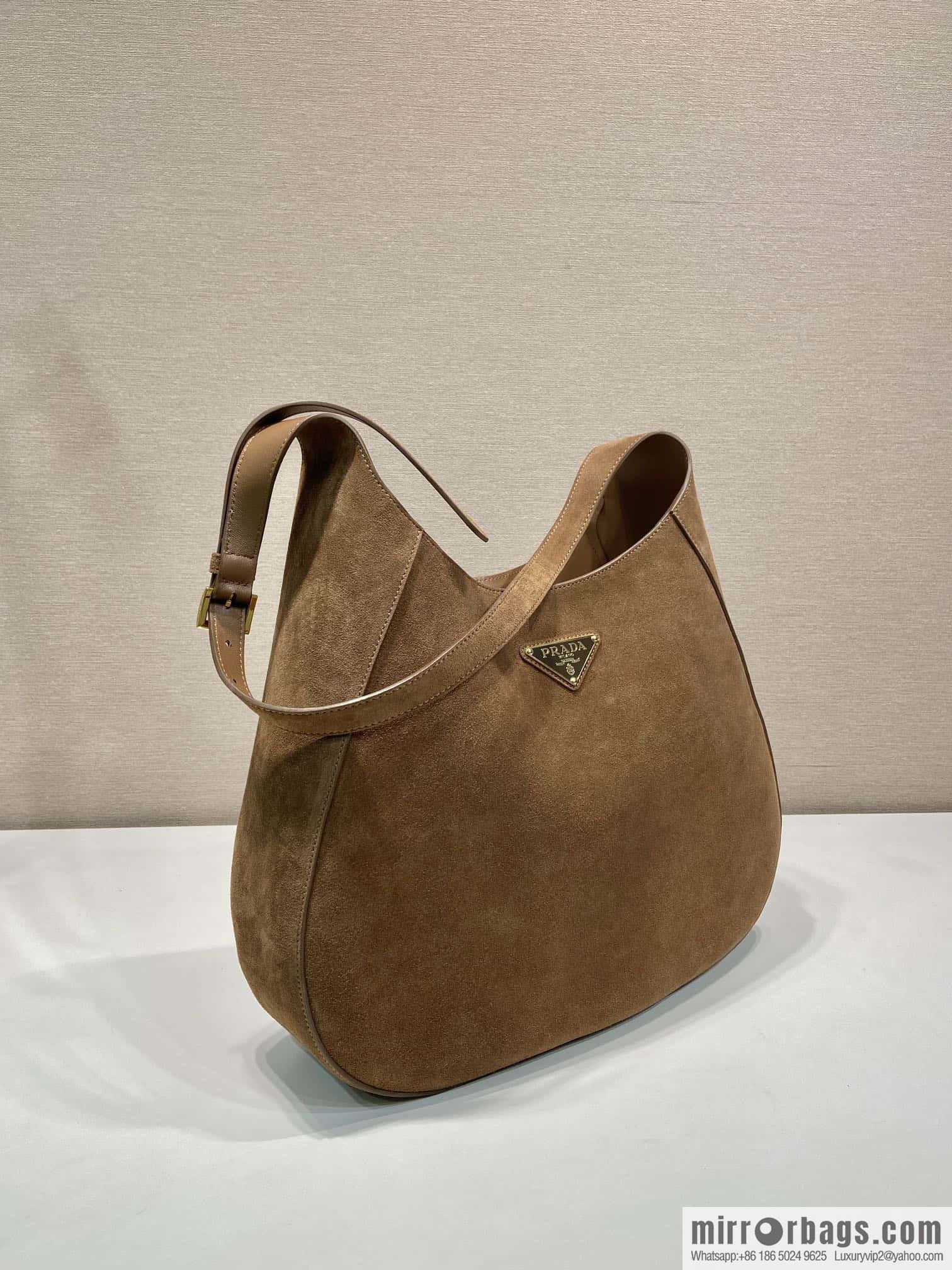 PRADA 🎉 Suede Cleo 🎉 1 BC 181 New oversized messenger bag
