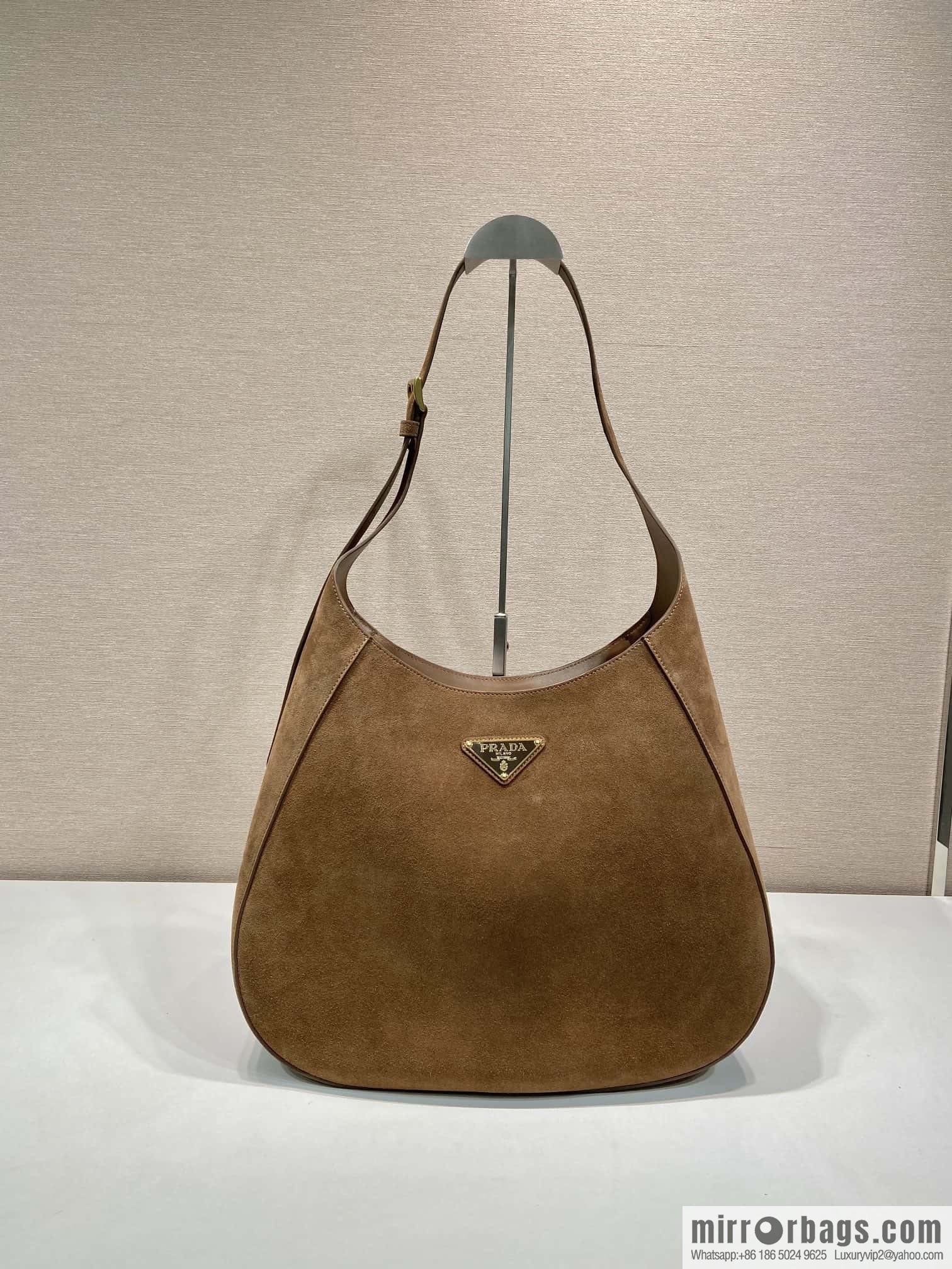 PRADA 🎉 Suede Cleo 🎉 1 BC 181 New oversized messenger bag