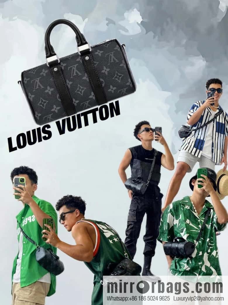 LV 𝐊𝐄𝐄𝐏𝐀𝐋𝐋 𝐂𝐈𝐓𝐘𝟐𝟓 Chip Rhombus Code Series #M