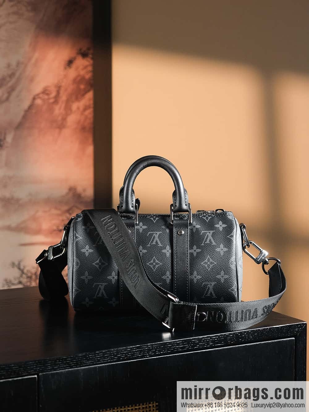 LV 𝐊𝐄𝐄𝐏𝐀𝐋𝐋 𝐂𝐈𝐓𝐘𝟐𝟓 Chip Rhombus Code Series #M