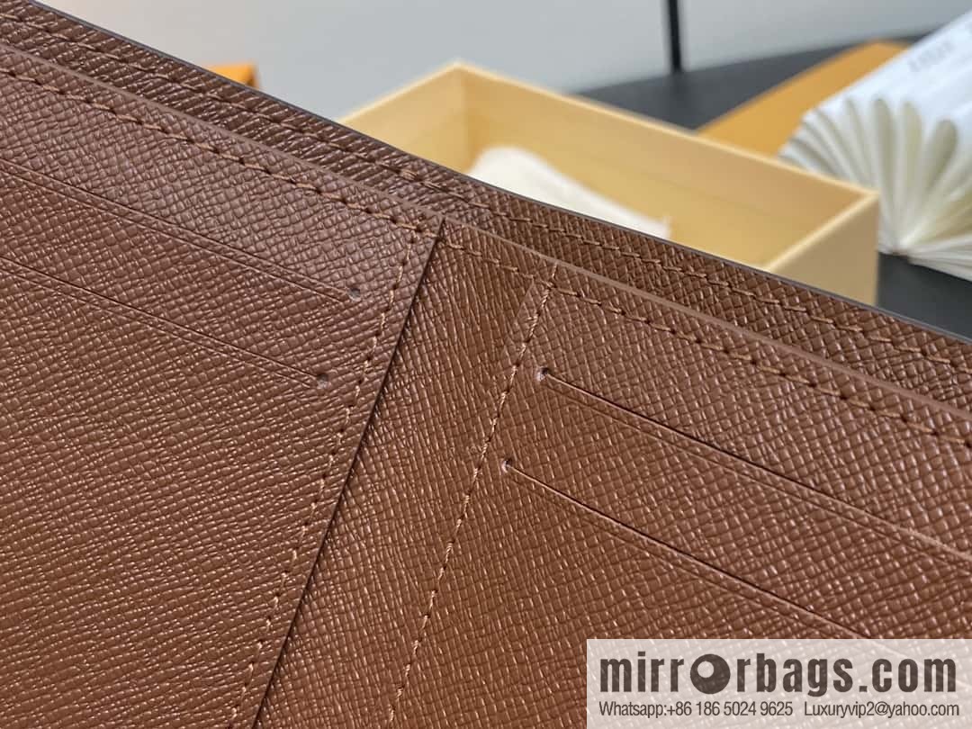 [Premium‑quality] M12598 presbyopia, three-fold wallet series Victor wallet
