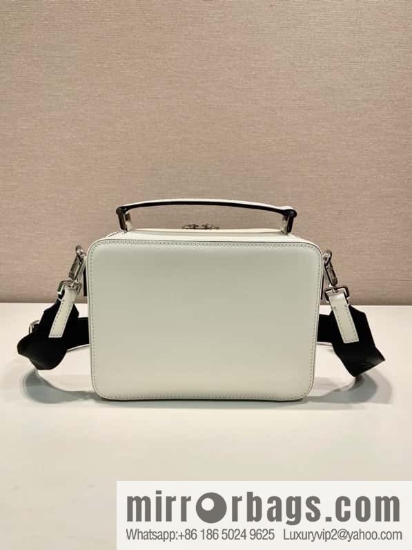 PRADA 🎉 Upgrade Board 🎉 2VH069 White