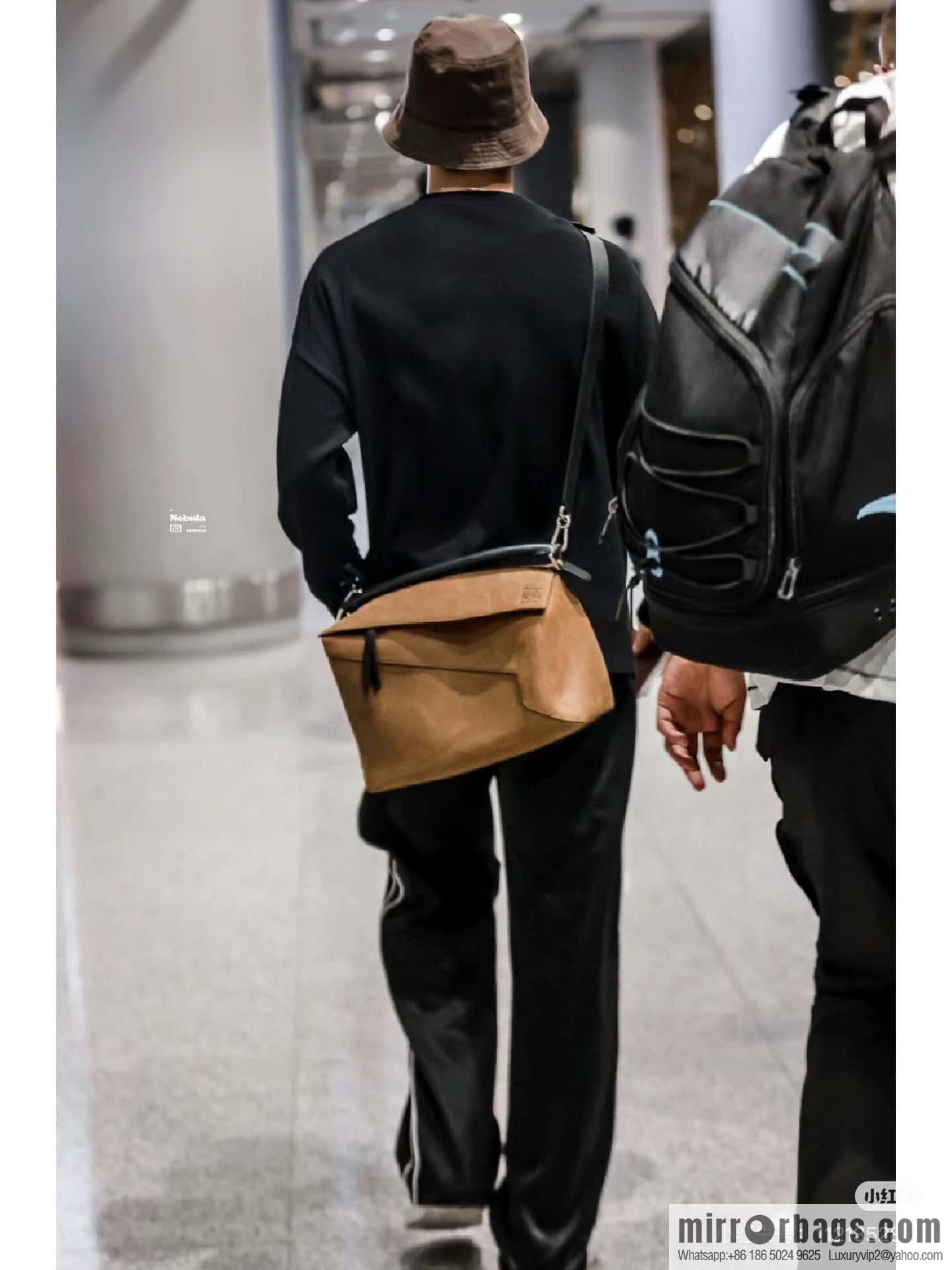 LOEWE Luo's new Wang Yibo 🆕 launched the first handbag 0532