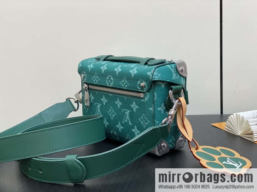 [Boutique‑grade] M12686 green, men's bag box bag series, the new Soul Trunk handbag of the season, compact shoulder bag.