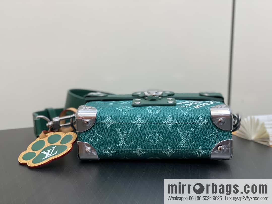 [Boutique‑grade] M12686 green, men's bag box bag series, the new Soul Trunk handbag of the season, compact shoulder bag.