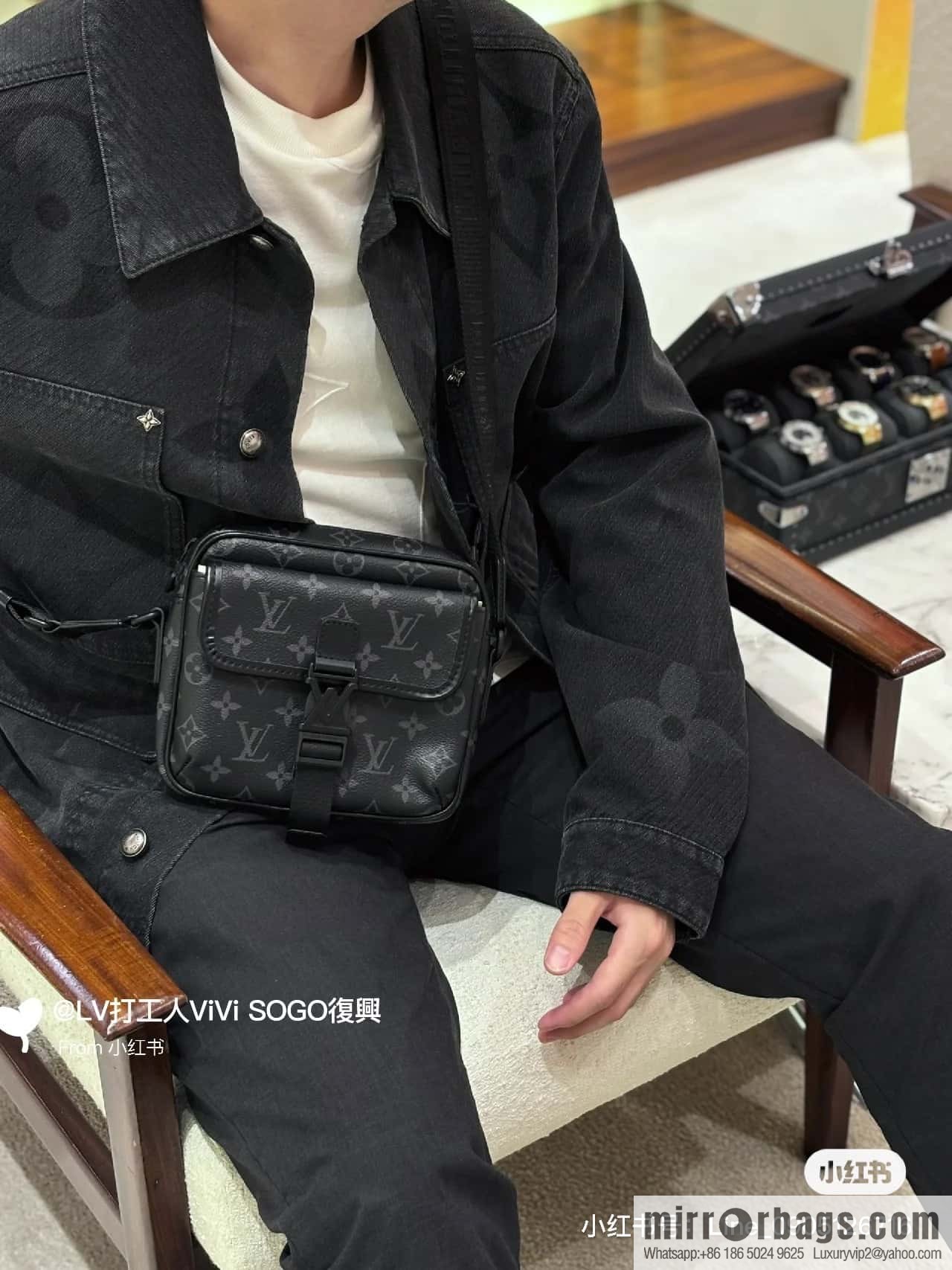 [Boutique‑grade] M12518 black flower, men's bag messenger bag series Getaway messenger bag