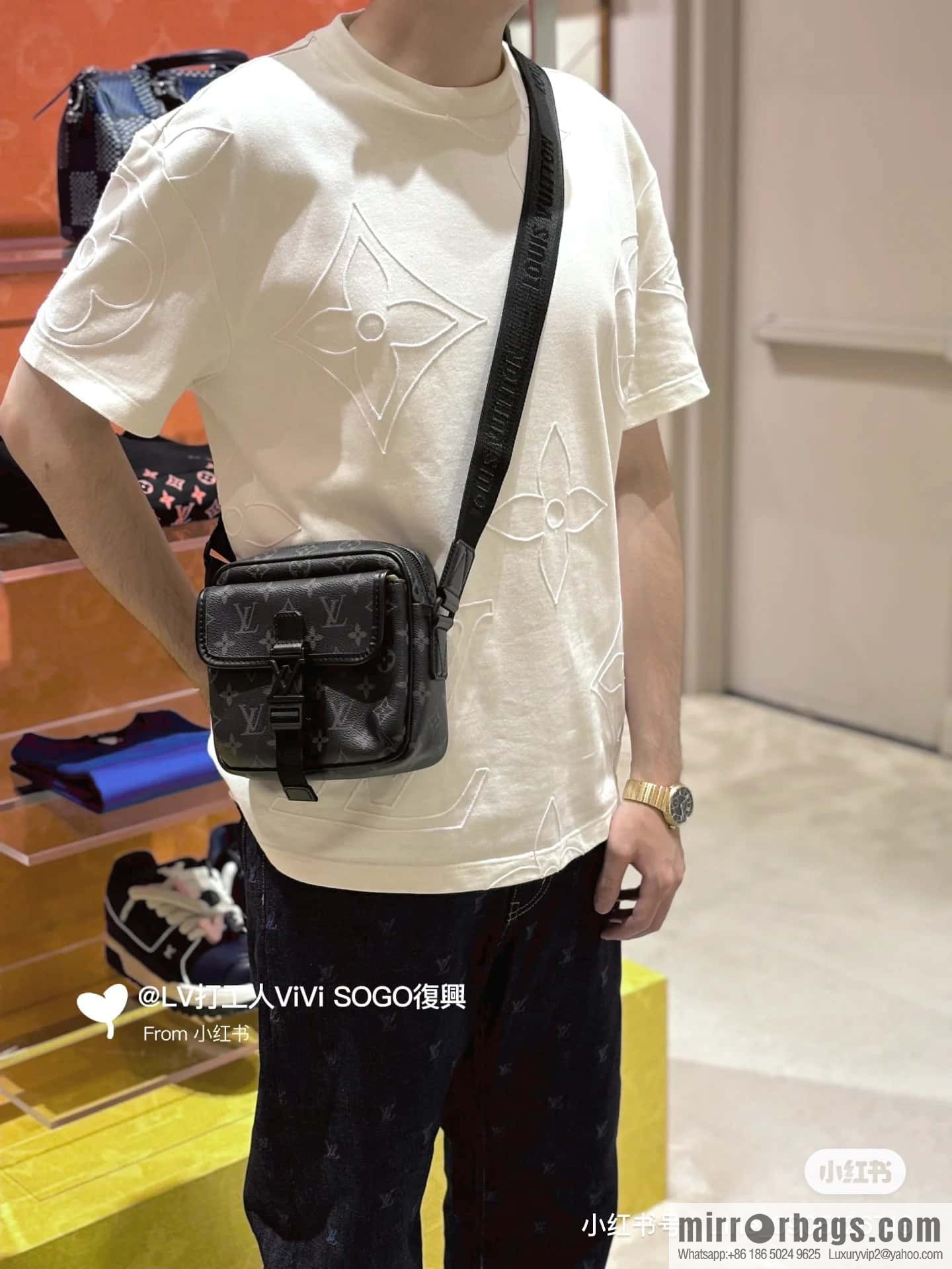 [Boutique‑grade] M12518 black flower, men's bag messenger bag series Getaway messenger bag