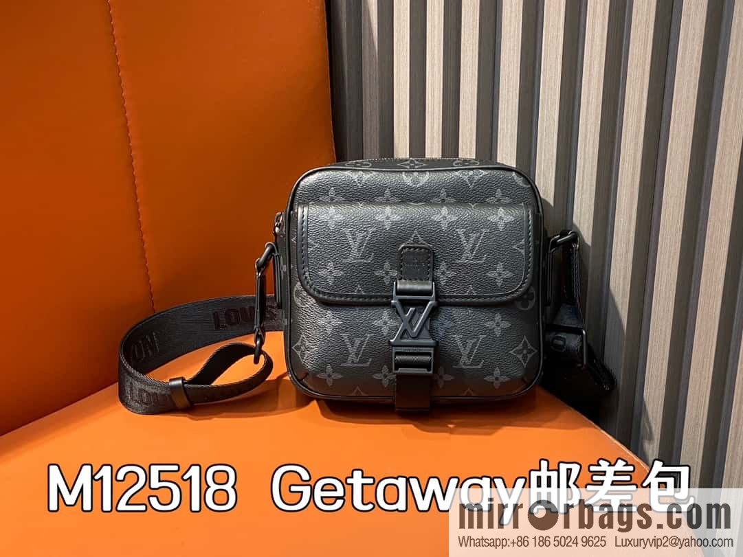 [Boutique‑grade] M12518 black flower, men's bag messenger bag series Getaway messenger bag