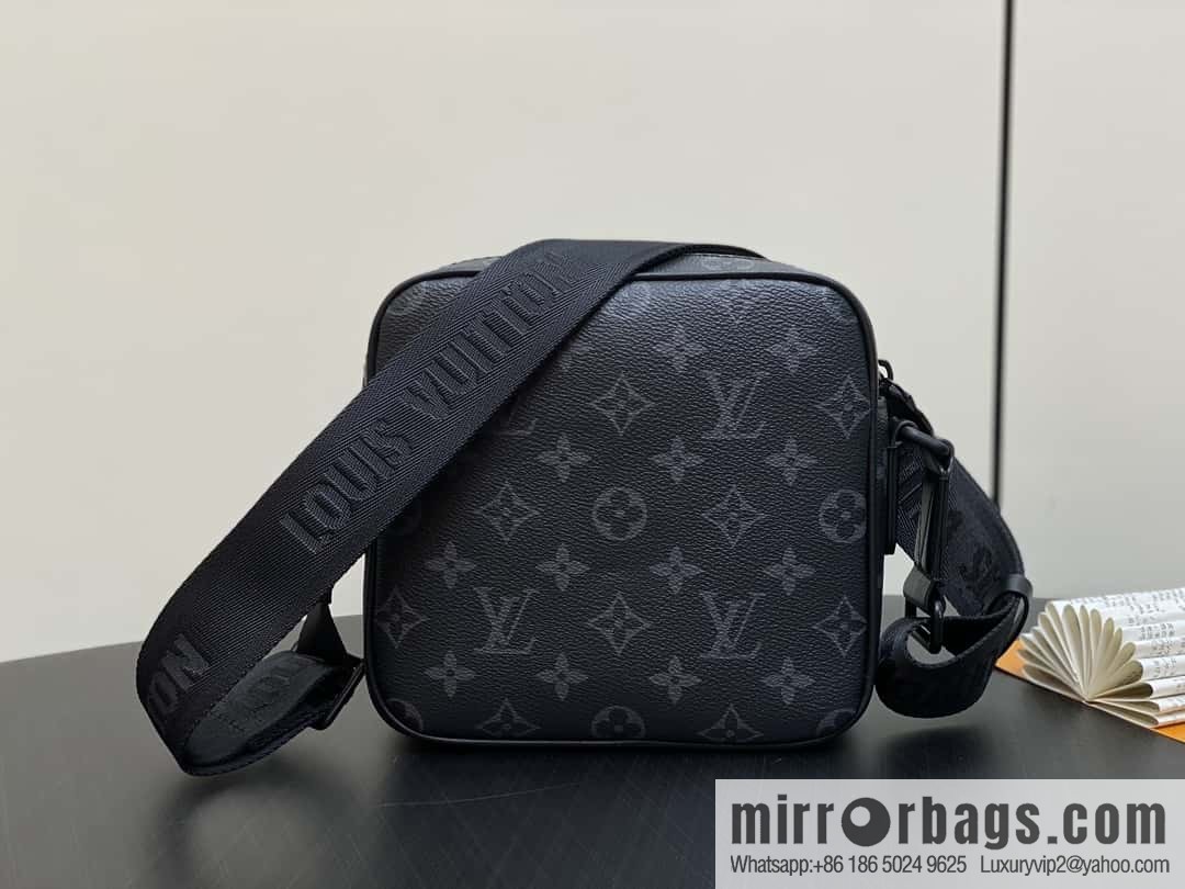 [Boutique‑grade] M12518 black flower, men's bag messenger bag series Getaway messenger bag