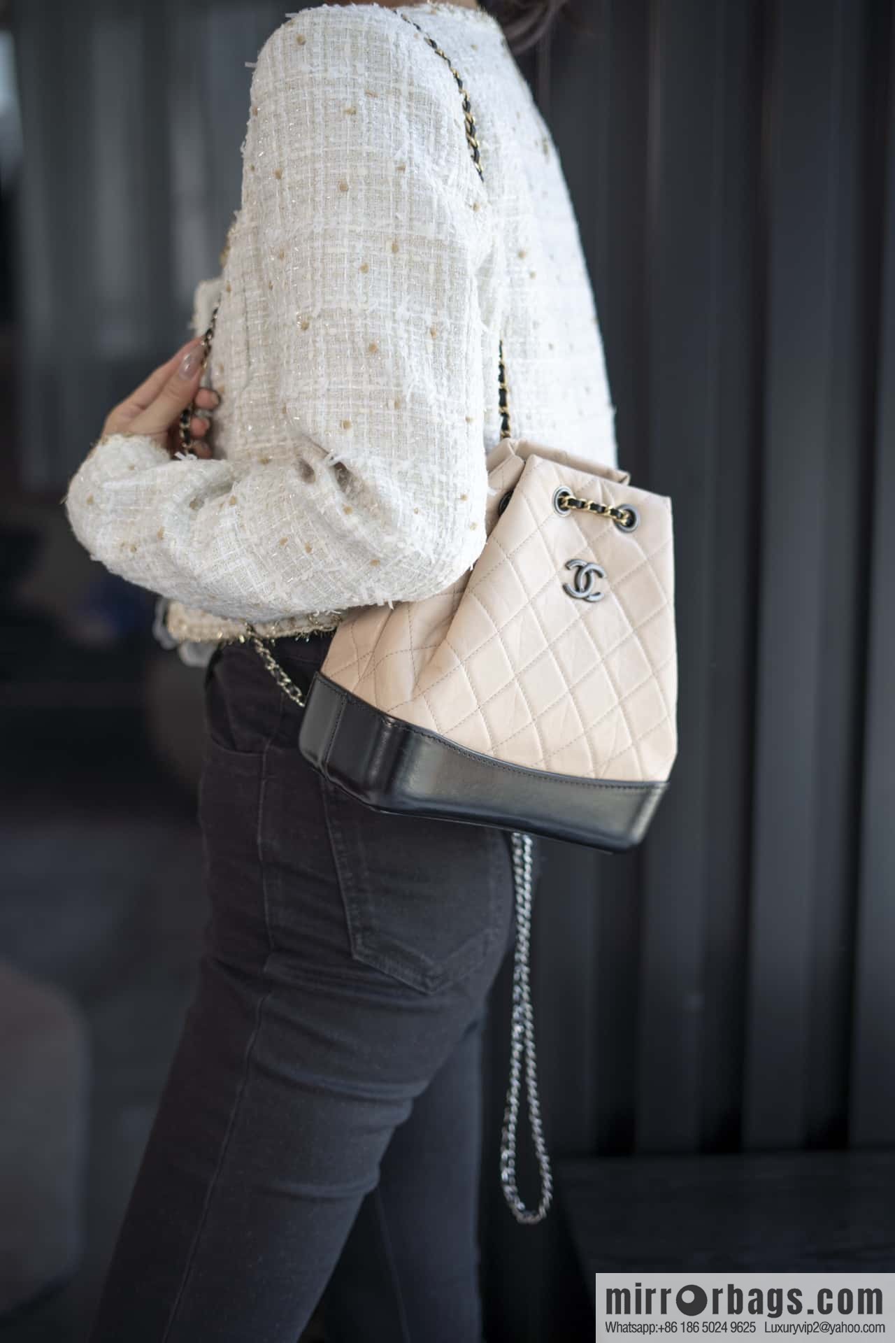 ๐๐ต๐ฎ๐ป๐ฒ๐น ๐๐ฎ๐ฏ๐ฟ๐ถ๐ฒ๐น๐น๐ฒ stray backpack, apricot black ๐งก A94485