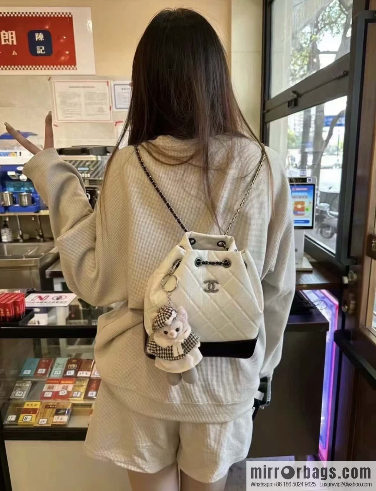 ๐๐ต๐ฎ๐ป๐ฒ๐น ๐๐ฎ๐ฏ๐ฟ๐ถ๐ฒ๐น๐น๐ฒ stray backpack, black and white ๐ A94485