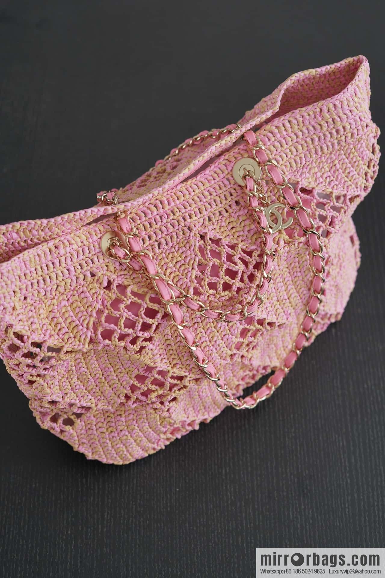 𝐂𝐡𝐚𝐧𝐞𝐥 𝟮𝟰 CoCo Beach Straw Shopping Bag 🛍️ Large, Pink AS4576