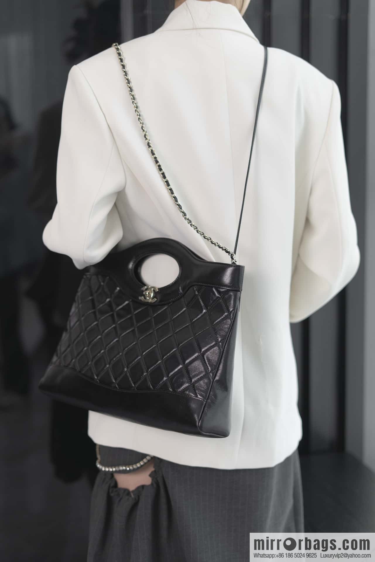 𝐂𝐡𝐚𝐧𝐞𝐥 24S 31bag horizontal medium, black ➿ genuine leather AS4854