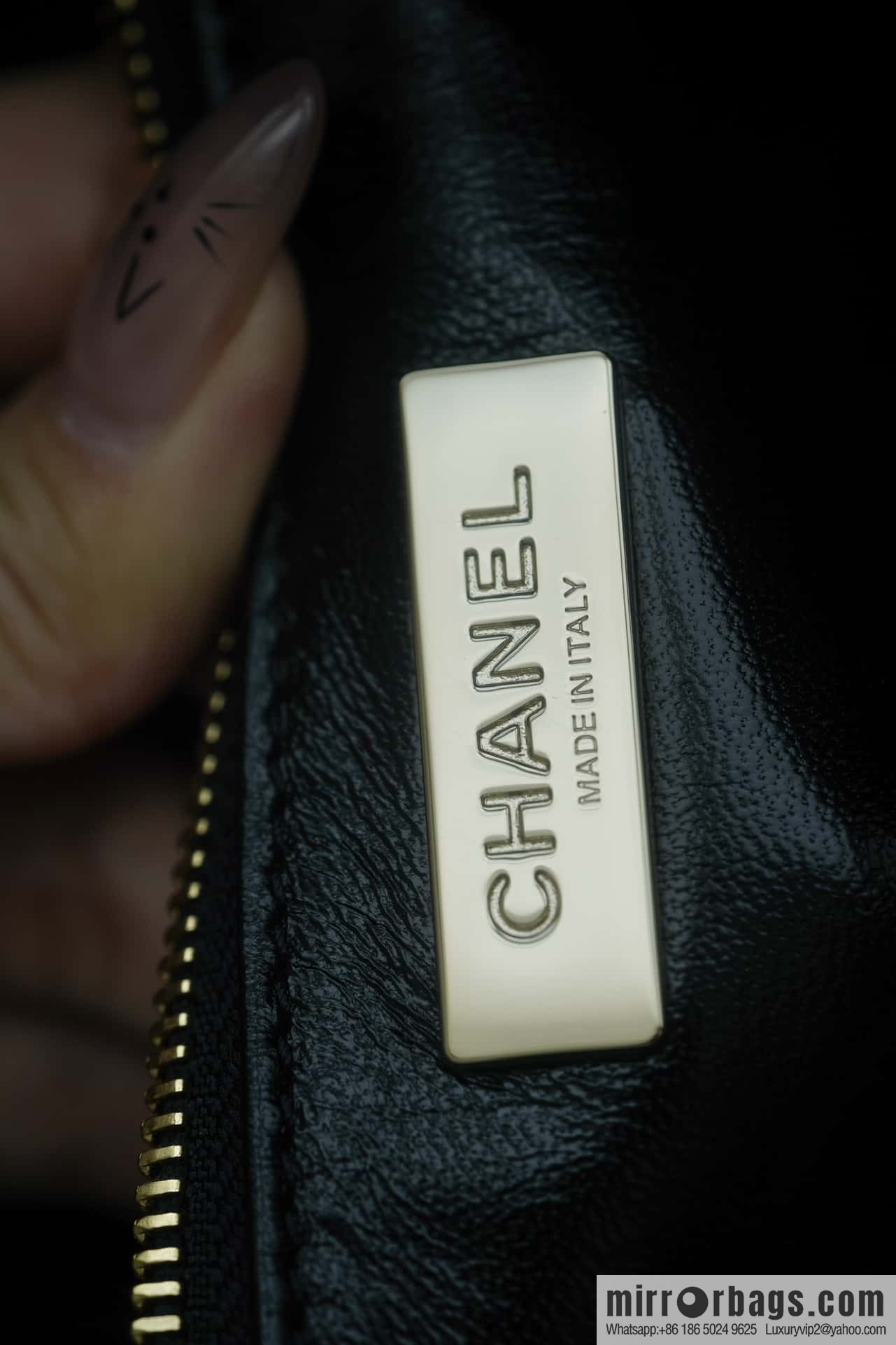 𝐂𝐡𝐚𝐧𝐞𝐥 24S 31bag horizontal medium, black ➿ genuine leather AS4854