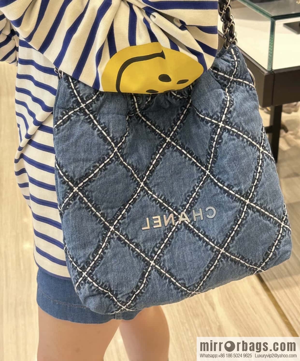 𝗖𝗛𝗔𝗡𝗘𝗟 𝟐𝟒𝐩 spring and summer new denim bag small AS3260
