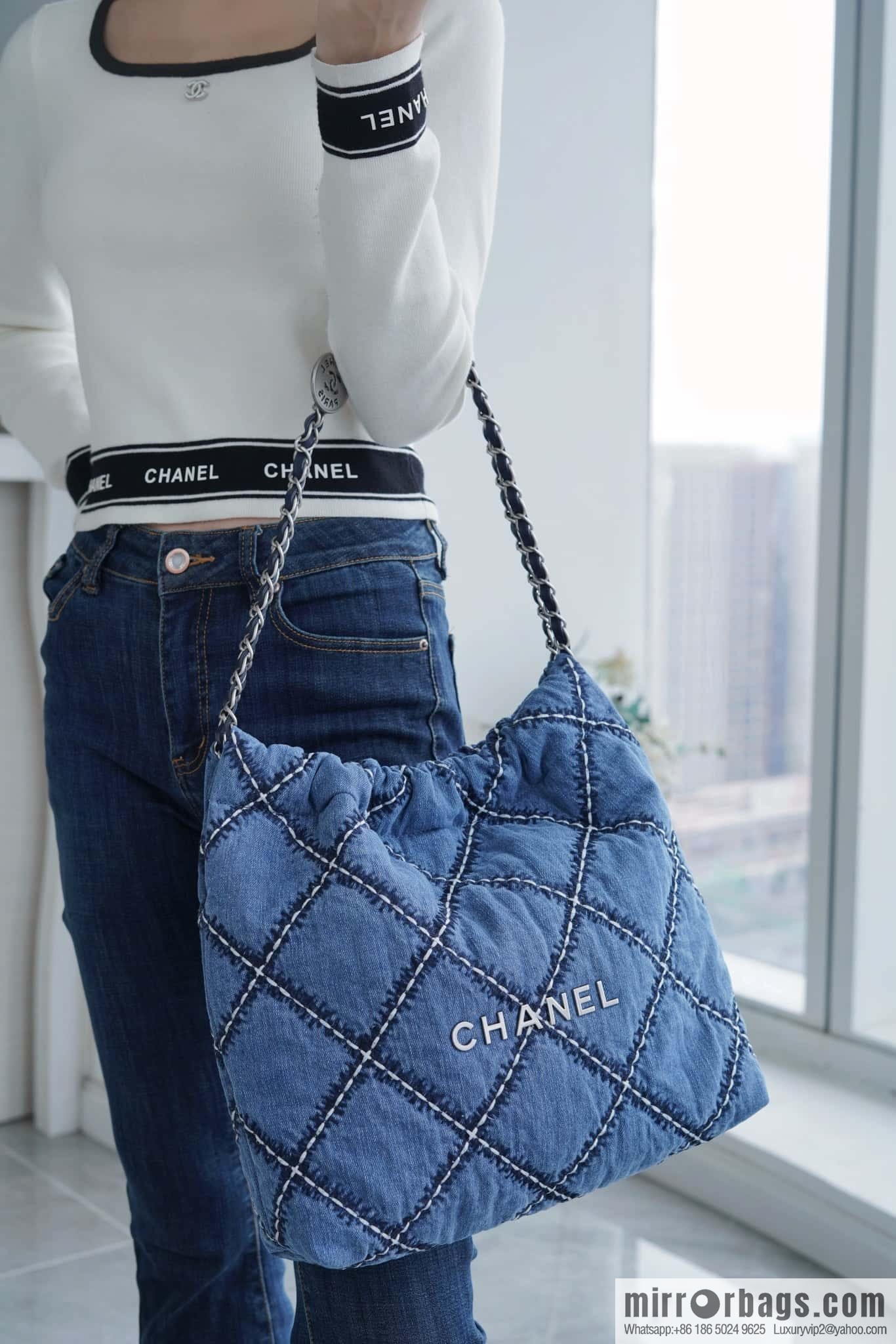 𝗖𝗛𝗔𝗡𝗘𝗟 𝟐𝟒𝐩 spring and summer new denim bag small AS3260