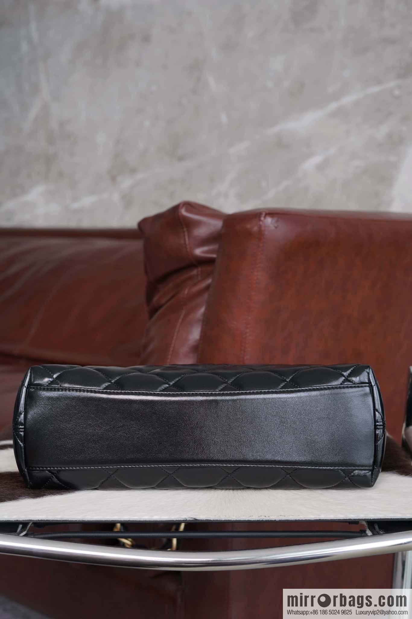 𝐂𝐡𝐚𝐧𝐞𝐥 𝟮𝟰𝗮 Premium Handicraft Workshop Hobo Black, Large, Genuine Leather AS4923
