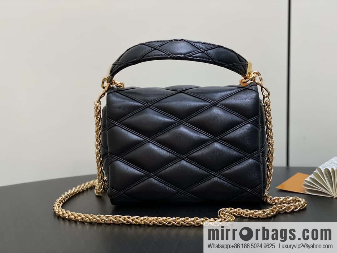 [Boutique‑grade] M12004 black full leather, chain bag, diamond Twist series GO-14 small handbag