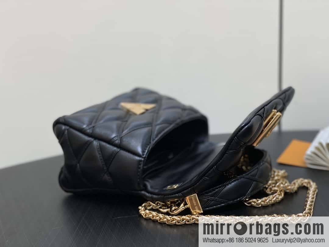 [Boutique‑grade] M12004 black full leather, chain bag, diamond Twist series GO-14 small handbag