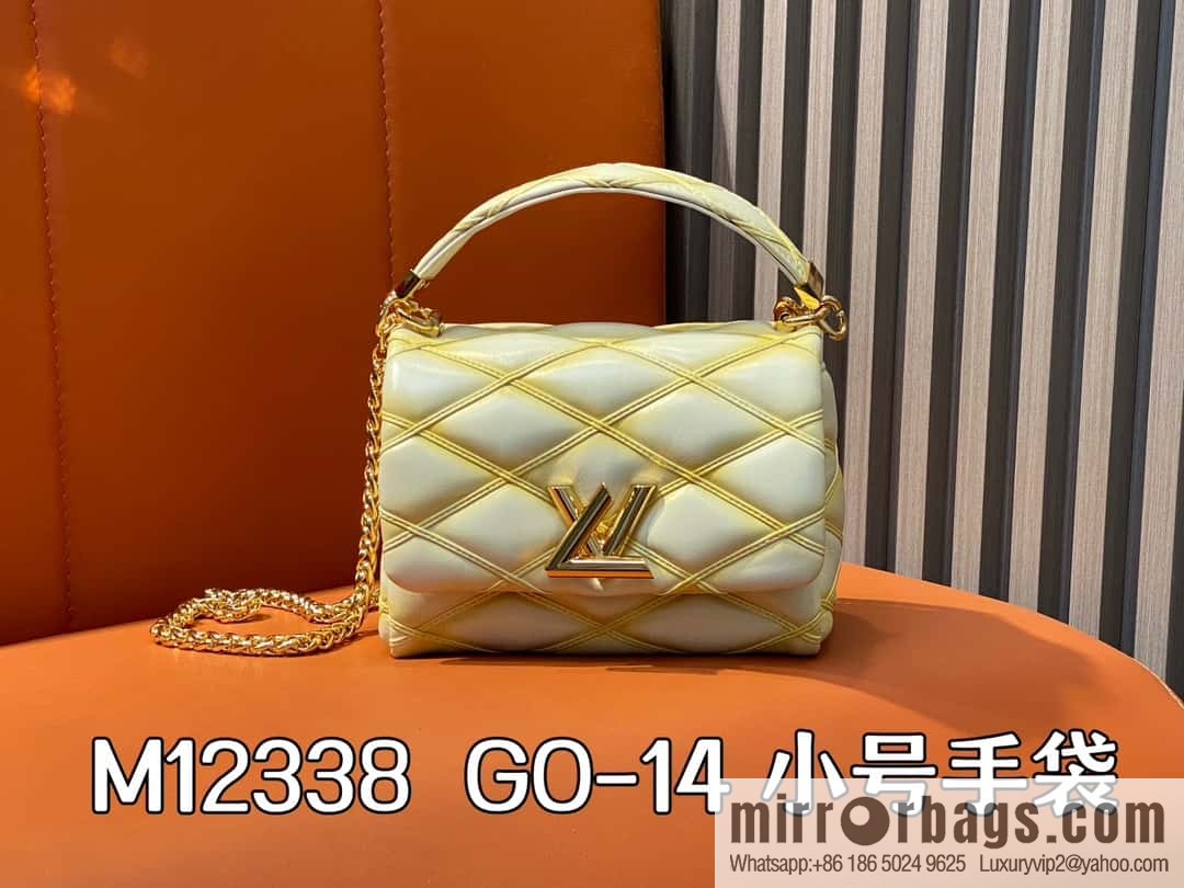 [Boutique‑grade] M12004 beige full leather, chain bag, diamond Twist series GO-14 small handbag