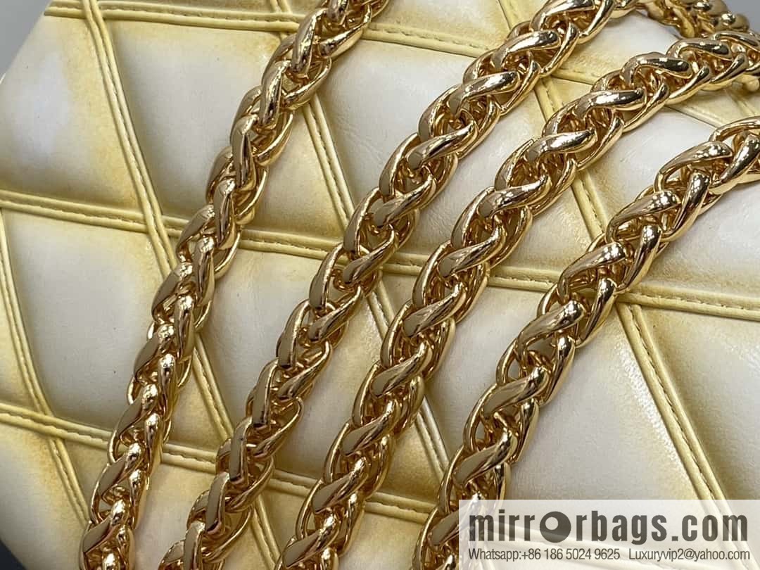 [Boutique‑grade] M12004 beige full leather, chain bag, diamond Twist series GO-14 small handbag