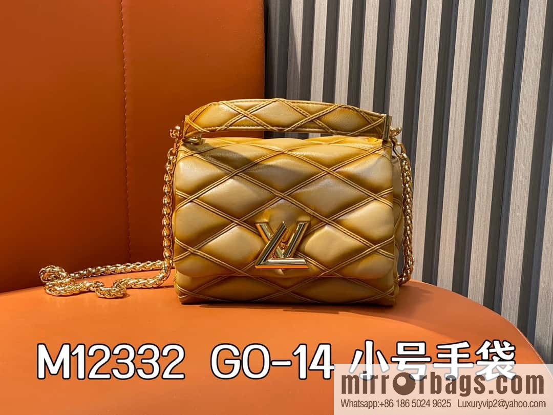 [Boutique‑grade] M12004 sand se full leather, chain bag diamond Twist series GO-14 small handbag