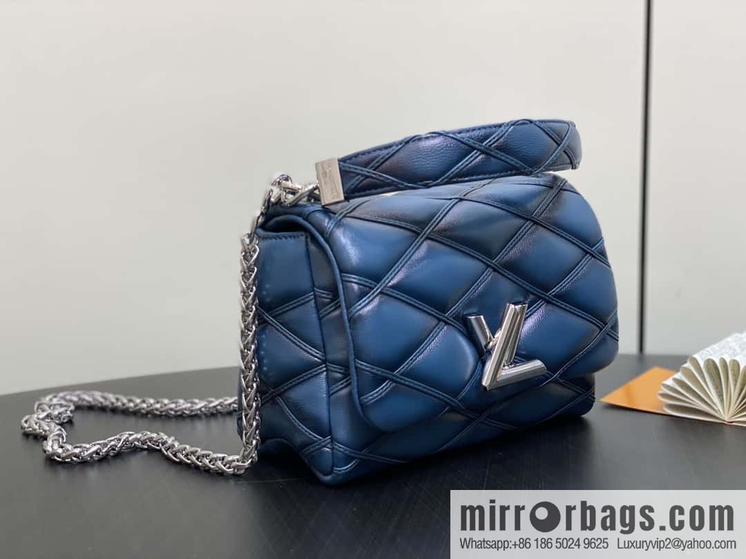 [Boutique‑grade] M12004 denim blue full leather, chain bag, diamond Twist series GO-14 small handbag