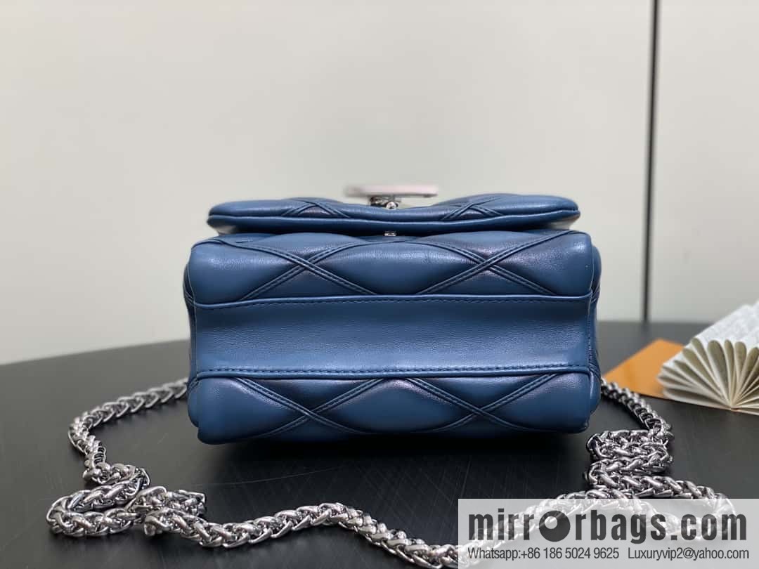 [Boutique‑grade] M12004 denim blue full leather, chain bag, diamond Twist series GO-14 small handbag