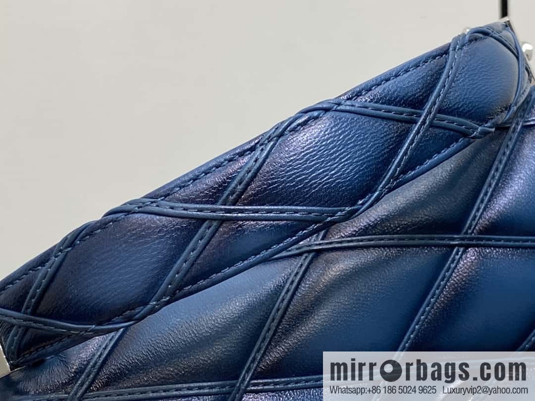 [Boutique‑grade] M12004 denim blue full leather, chain bag, diamond Twist series GO-14 small handbag