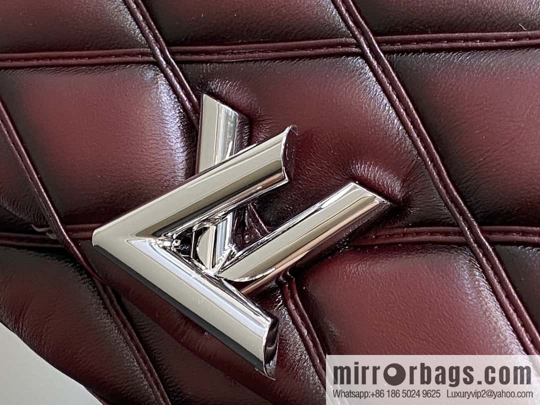 [Boutique‑grade] M12004 burgundy full leather, chain bag, diamond Twist series GO-14 small handbag