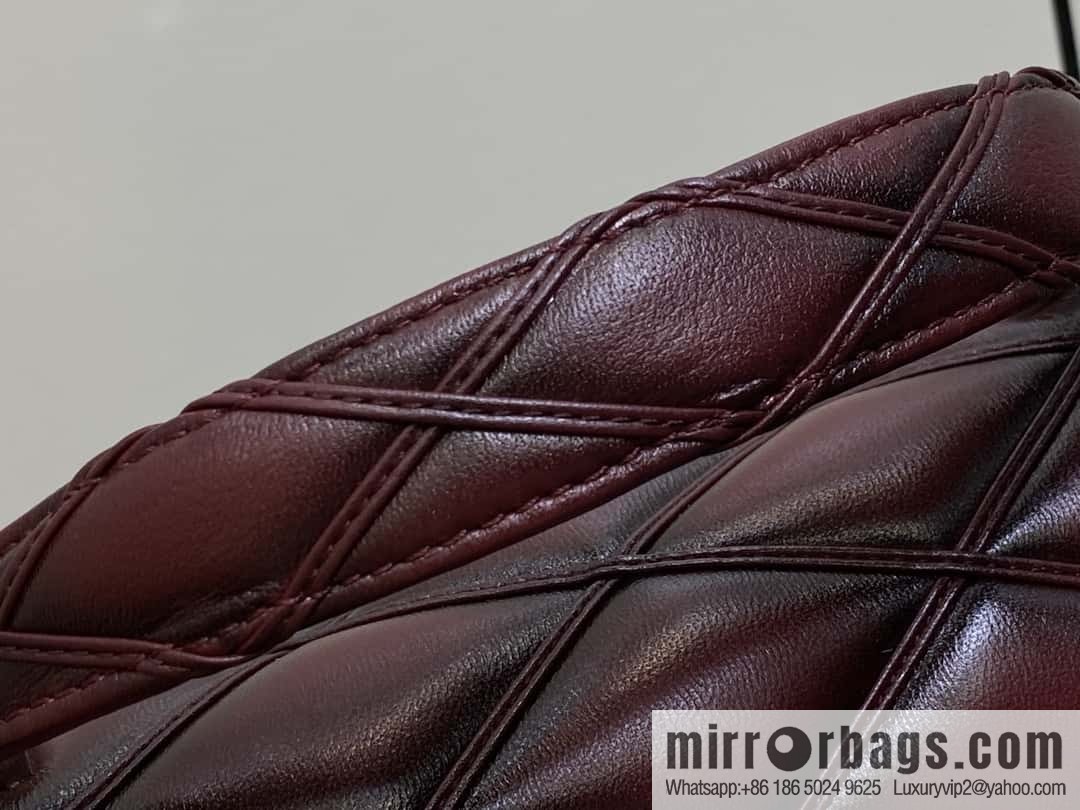 [Boutique‑grade] M12004 burgundy full leather, chain bag, diamond Twist series GO-14 small handbag