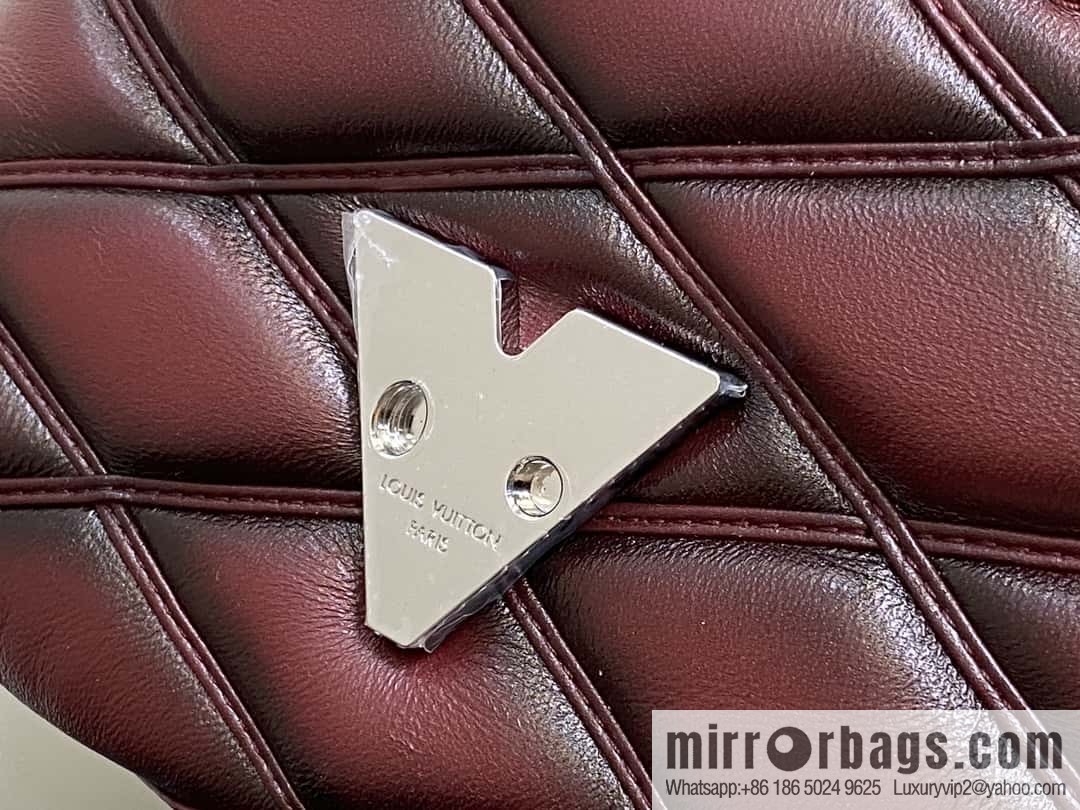 [Boutique‑grade] M12004 burgundy full leather, chain bag, diamond Twist series GO-14 small handbag