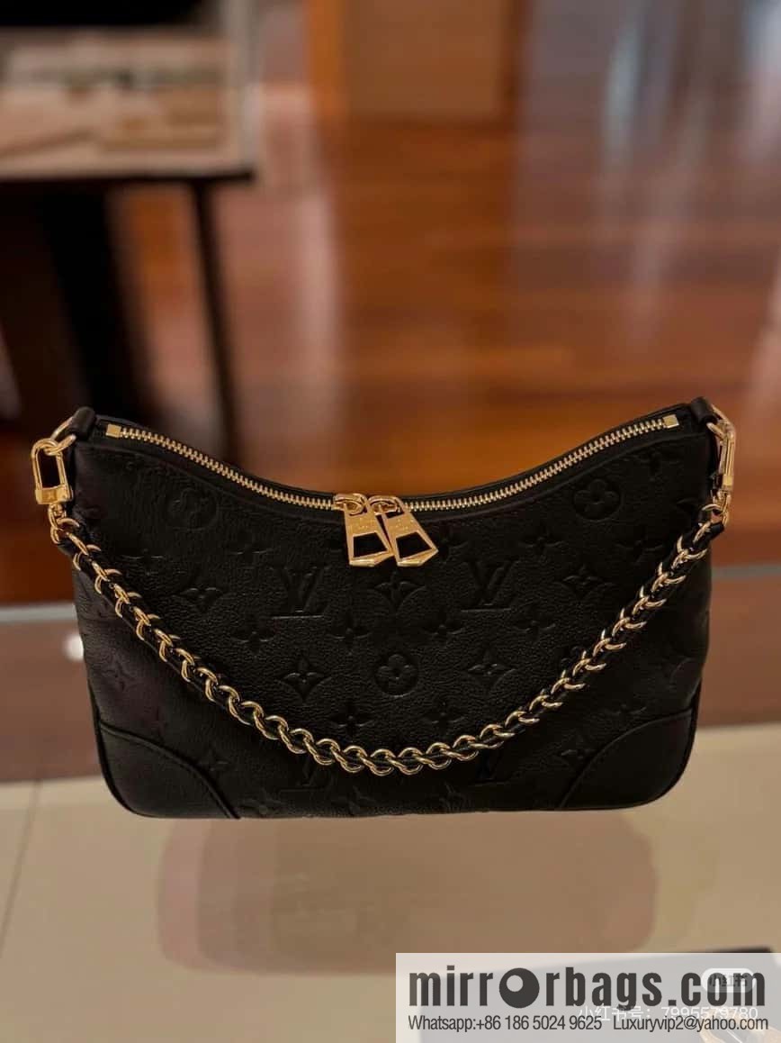 [Boutique‑grade] M12930 black full leather embossed, chain bag croissant series KOREA PRE-LAUNCH handbag