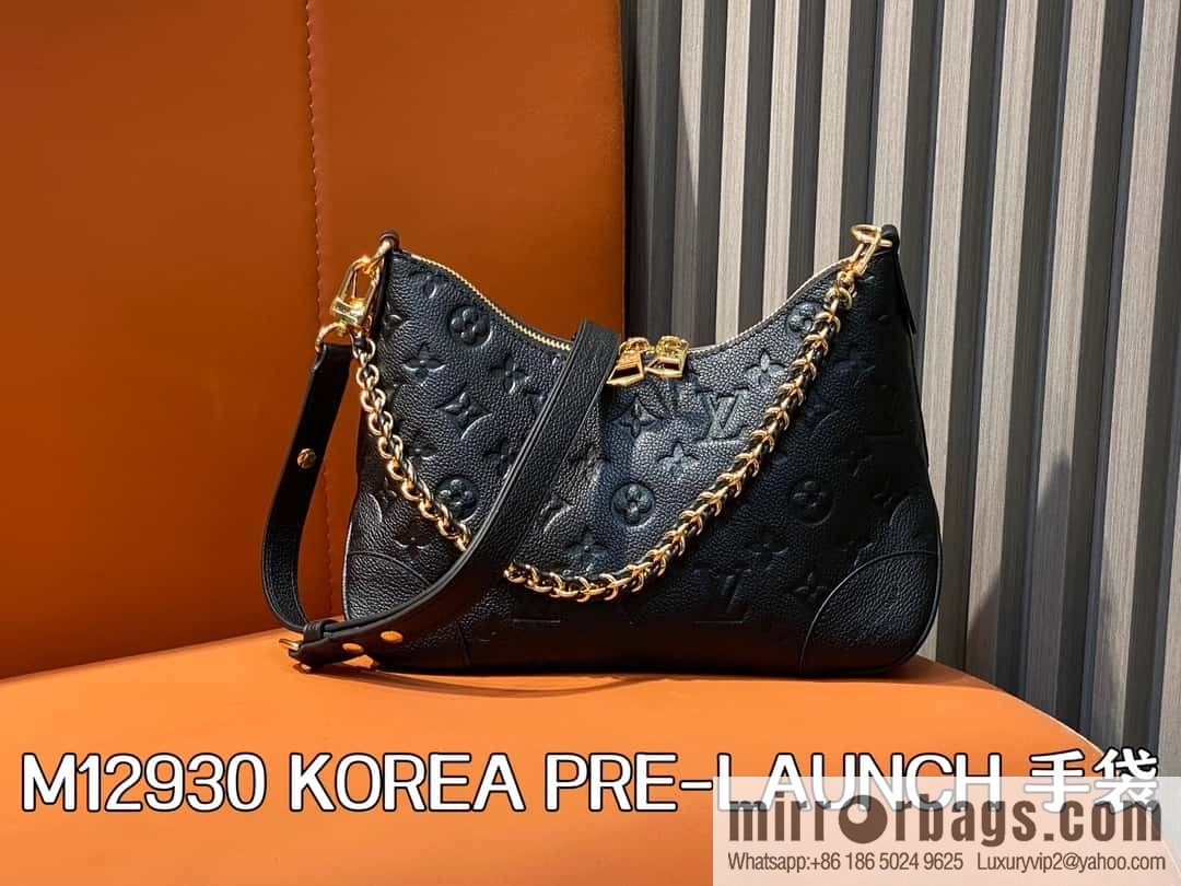 [Boutique‑grade] M12930 black full leather embossed, chain bag croissant series KOREA PRE-LAUNCH handbag