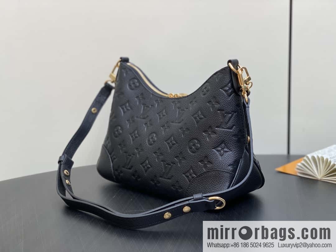 [Boutique‑grade] M12930 black full leather embossed, chain bag croissant series KOREA PRE-LAUNCH handbag