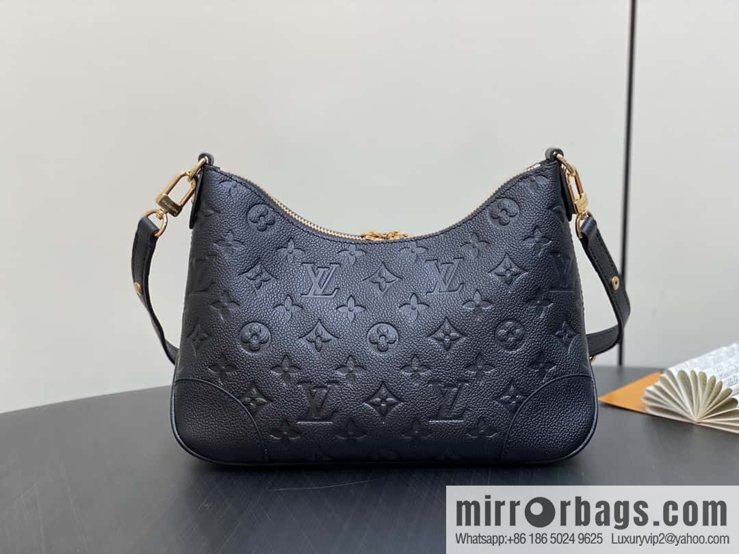 [Boutique‑grade] M12930 black full leather embossed, chain bag croissant series KOREA PRE-LAUNCH handbag