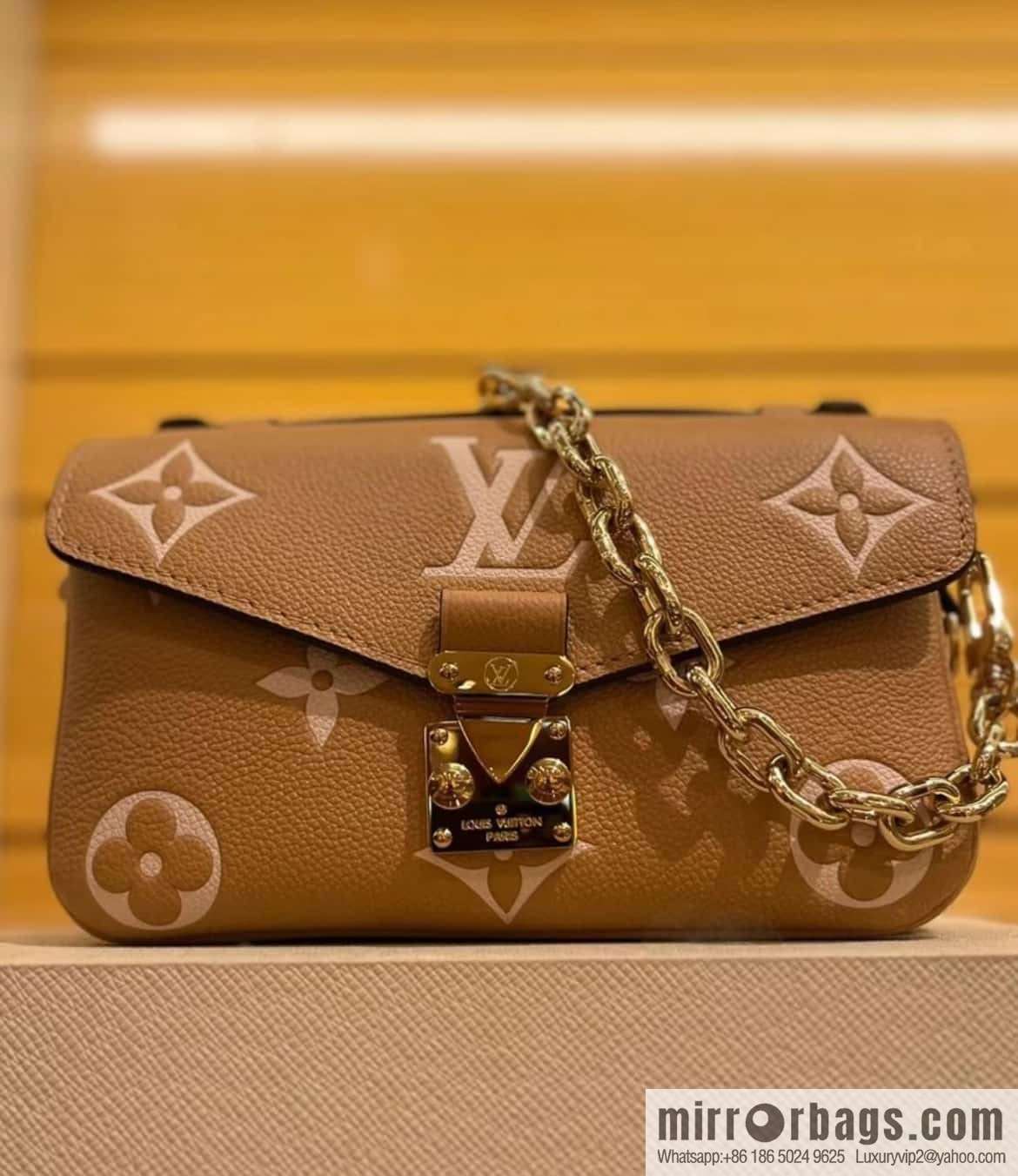 [Boutique‑grade] M12735 light brown, full leather chain bag messenger bag series M46595 This Pochette Métis East West handbag