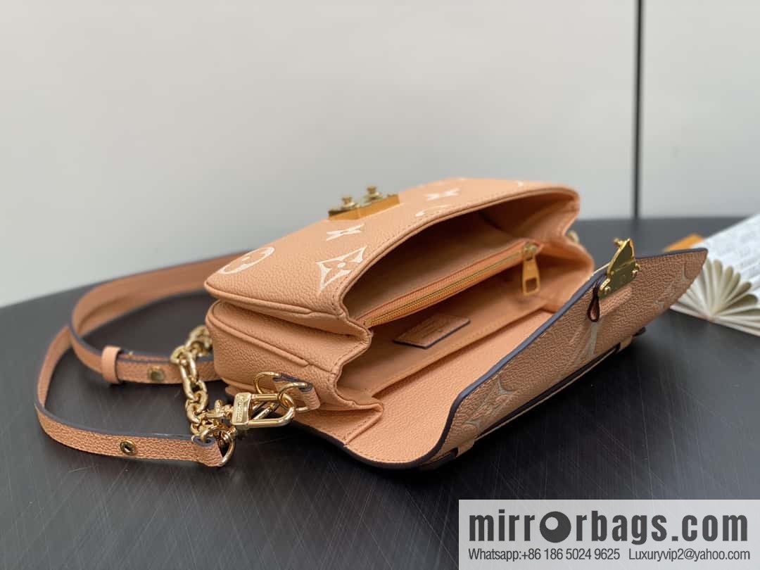 [Boutique‑grade] M12735 light brown, full leather chain bag messenger bag series M46595 This Pochette Métis East West handbag