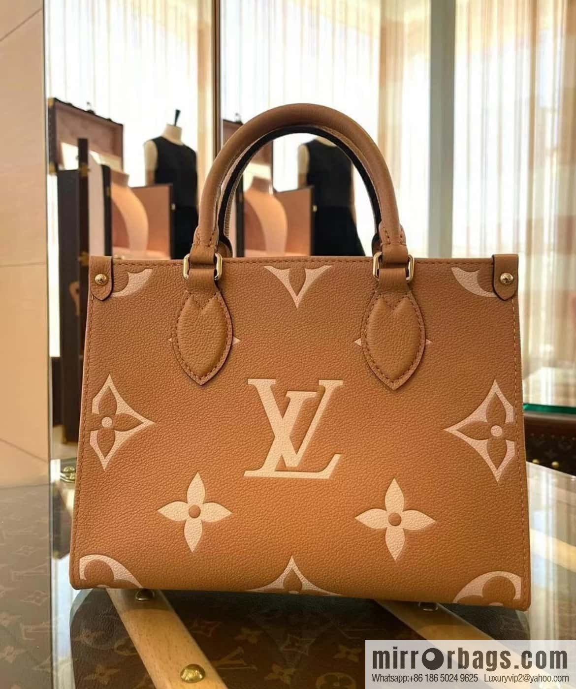 [Boutique‑grade] M12513 light brown, full leather square bag series M45779 M45653 This OnTheGo small handbag