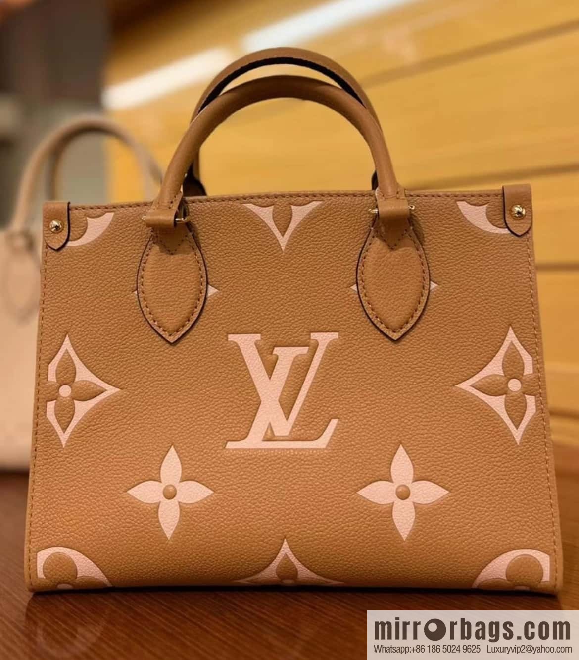 [Boutique‑grade] M12513 light brown, full leather square bag series M45779 M45653 This OnTheGo small handbag