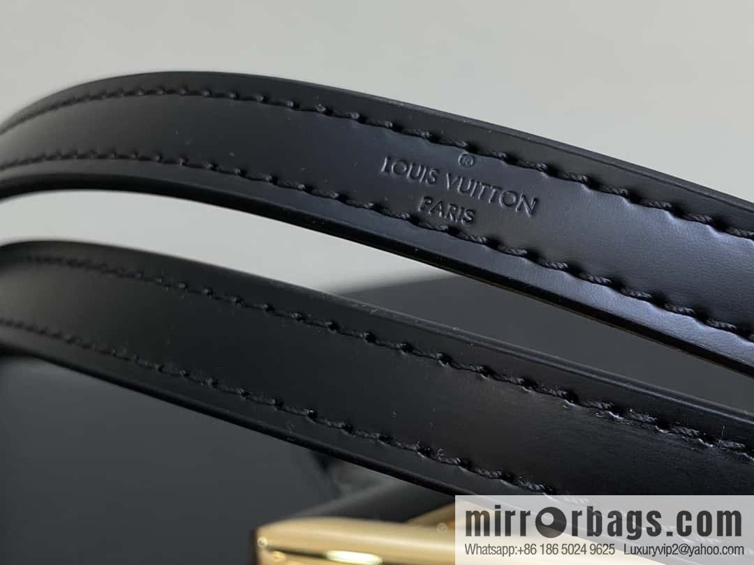 [Boutique‑grade] M24631 black, water ripple Twist series TWIST medium handbag M24630 meters white