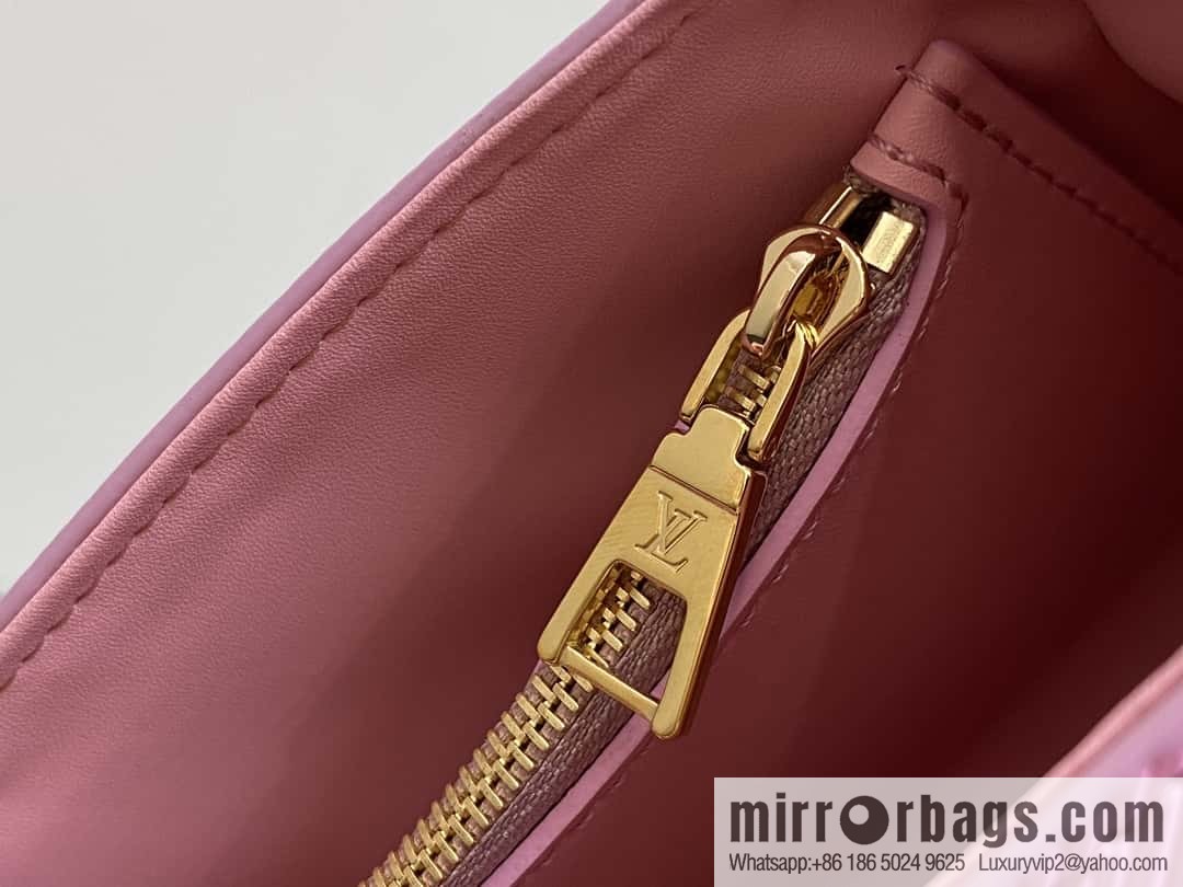 [Boutique‑grade] M24864 pink purple, water ripple Twist series TWIST small handbag, this Twist small handbag