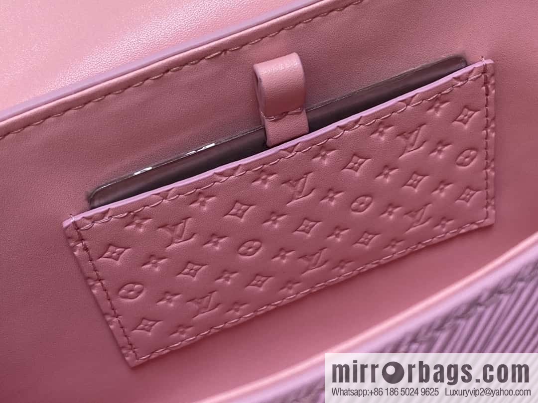 [Boutique‑grade] M24864 pink purple, water ripple Twist series TWIST small handbag, this Twist small handbag