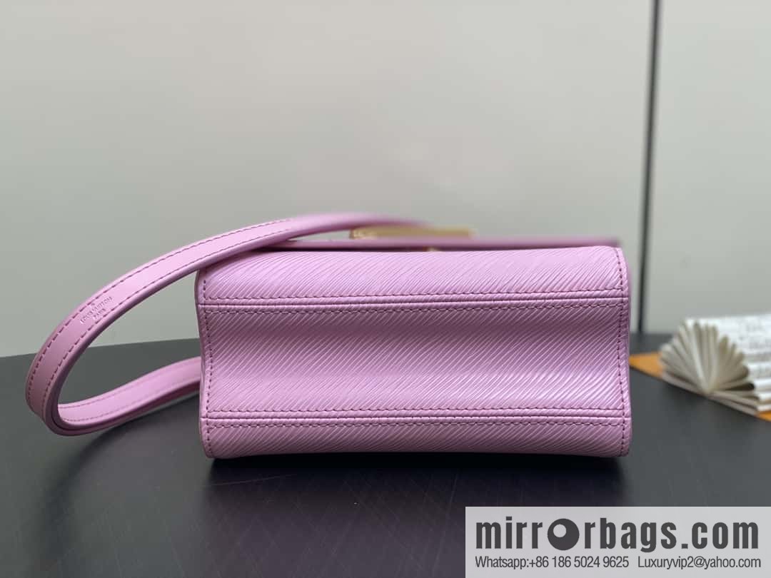 [Boutique‑grade] M24864 pink purple, water ripple Twist series TWIST small handbag, this Twist small handbag