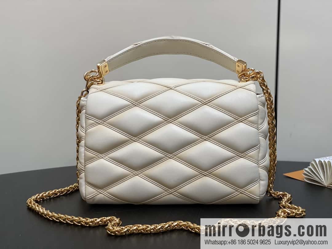 [Boutique‑grade] M22891 meters white, full leather rhombus chain bag series GO-14 Teist medium handbag M23045 M22890