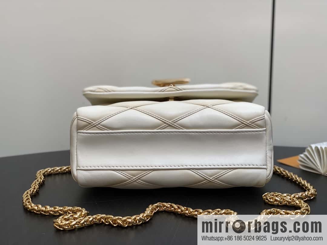 [Boutique‑grade] M22891 meters white, full leather rhombus chain bag series GO-14 Teist medium handbag M23045 M22890