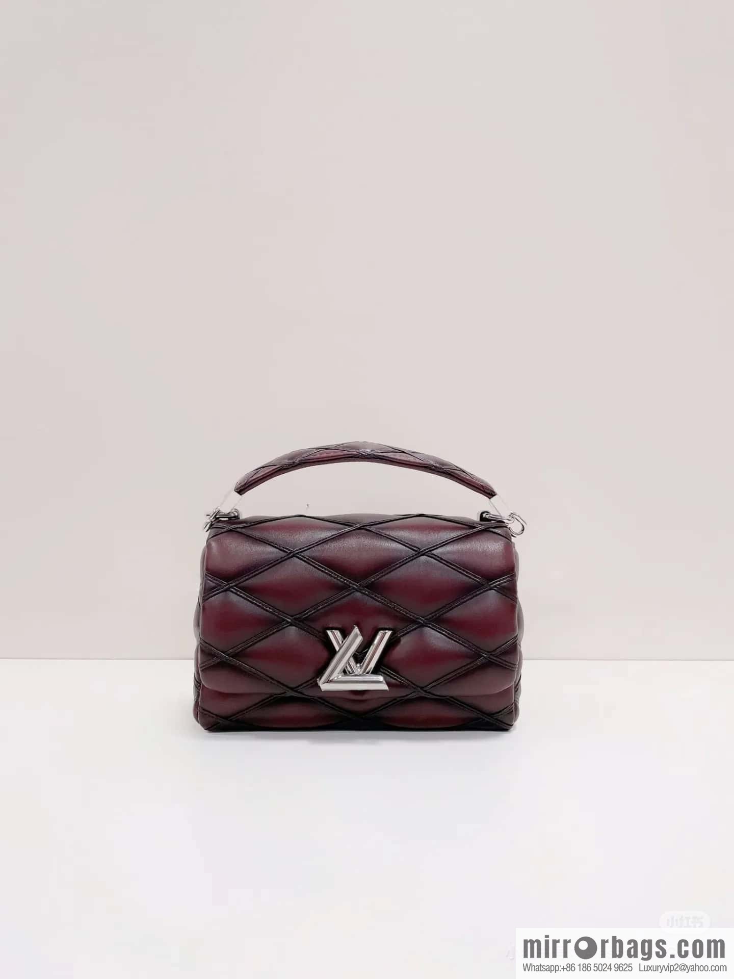[Boutique‑grade] M22891 denim blue, full leather rhombus chain bag series GO-14 Teist medium handbag M23045 M22890